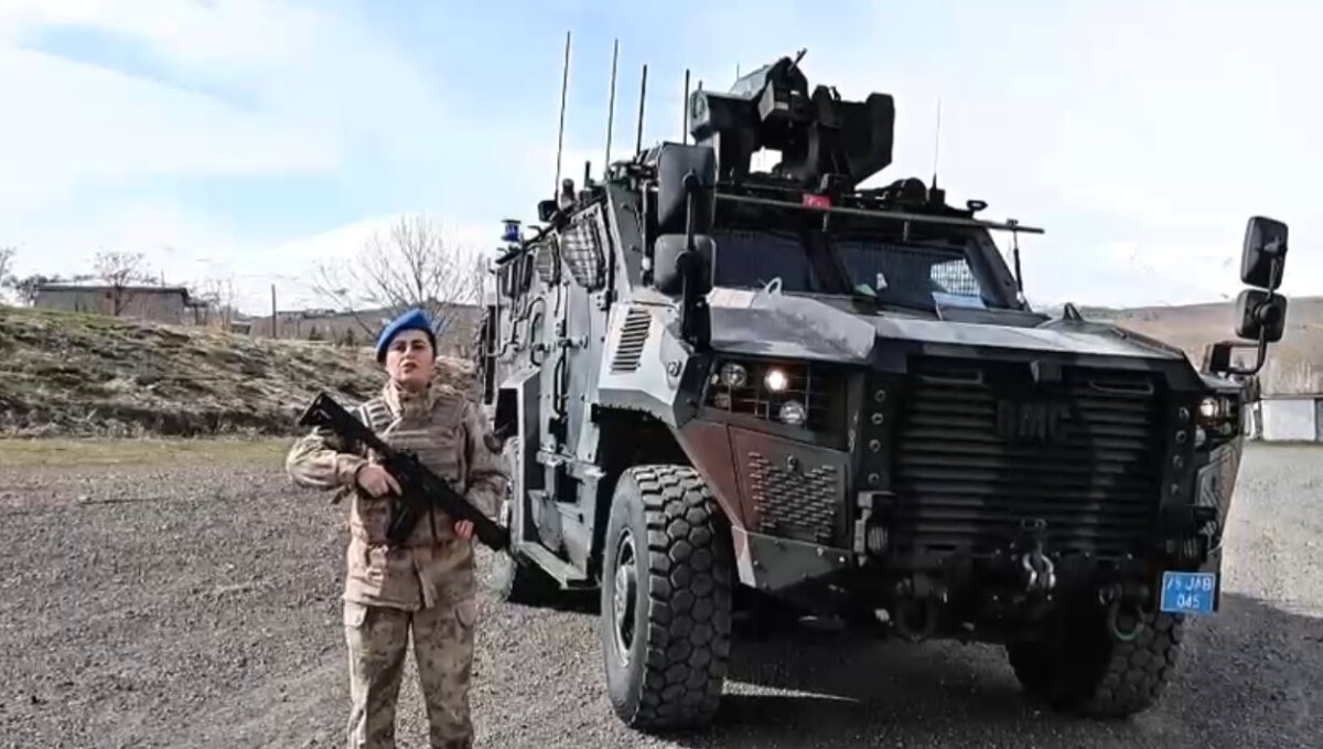 Iğdır'da kadın Jandarmalar 8 Mart'ı görev başında kutladı