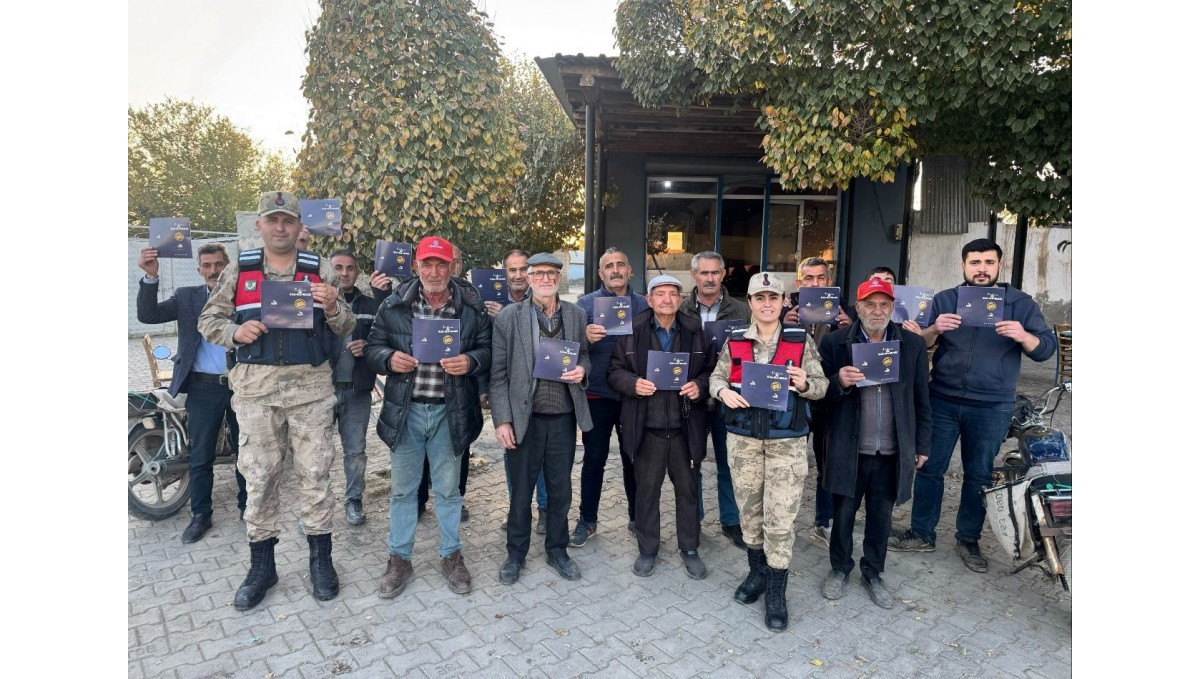 Iğdır'da "Kadına el kalkamaz" bilgilendirme faaliyeti gerçekleştirildi