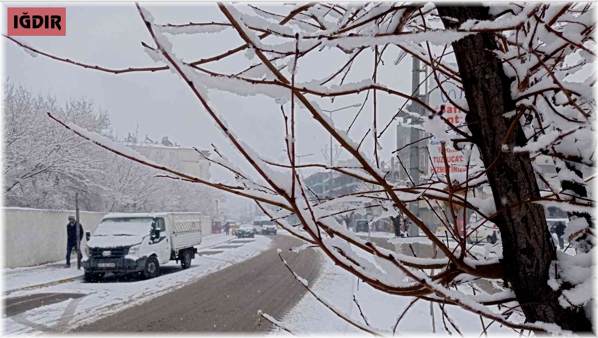 Iğdır'da kapalı 4 köy yolu kaldı