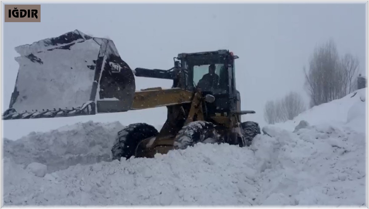 Iğdır'da kapanan 44 köy yolunu açmak için çalışmalar sürüyor
