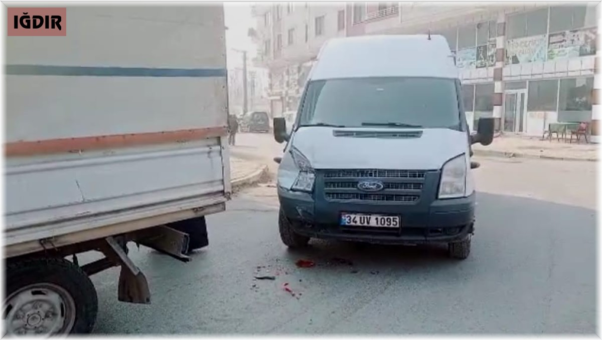 Iğdır'da maddi hasarlı kaza