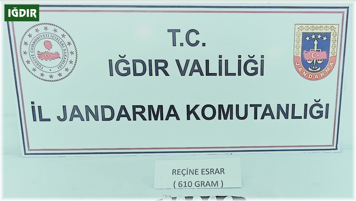 Iğdır'da menfeze saklanan uyuşturucuyu jandarma ele geçirdi