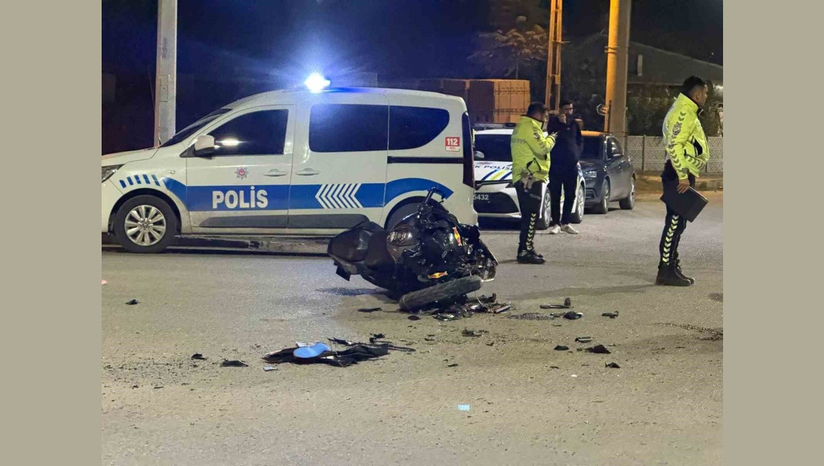 Iğdır'da motosiklet ile otomobil çarpıştı: 2 yaralı