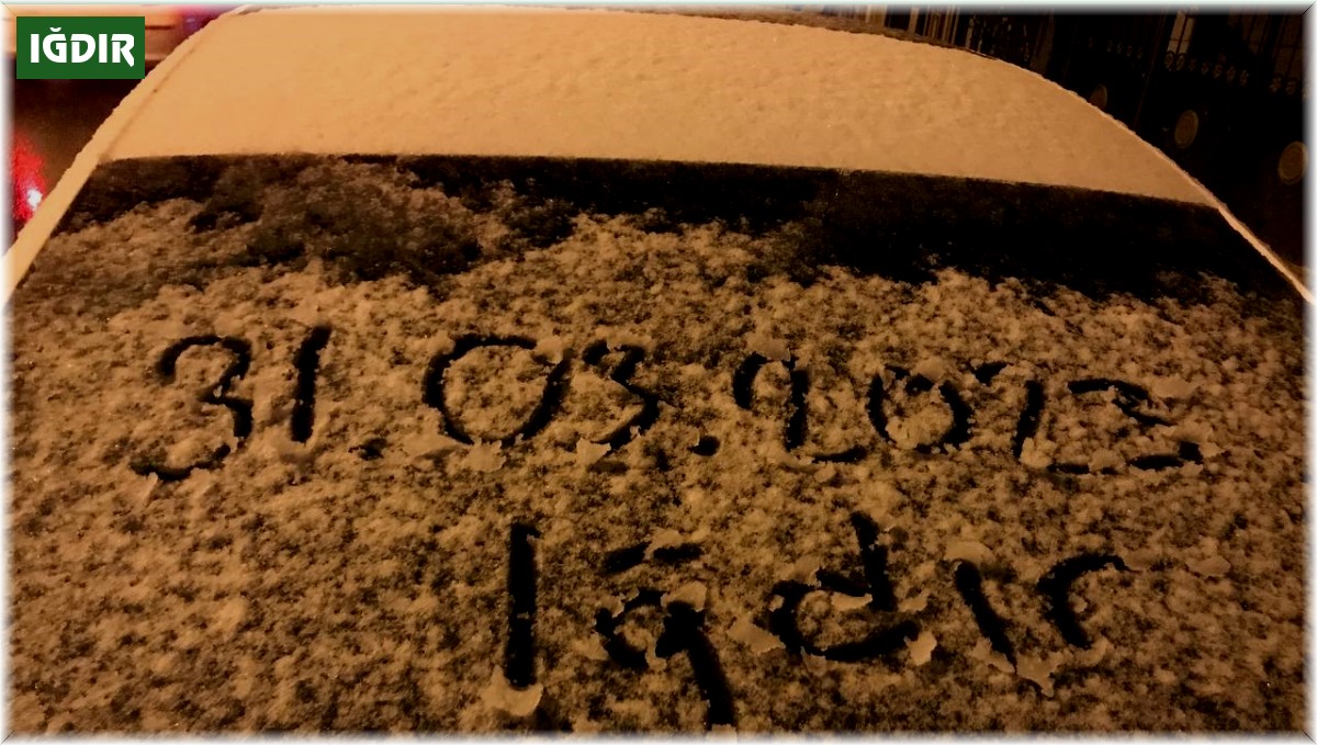 Iğdır'da nisan ayında kar etkili oluyor