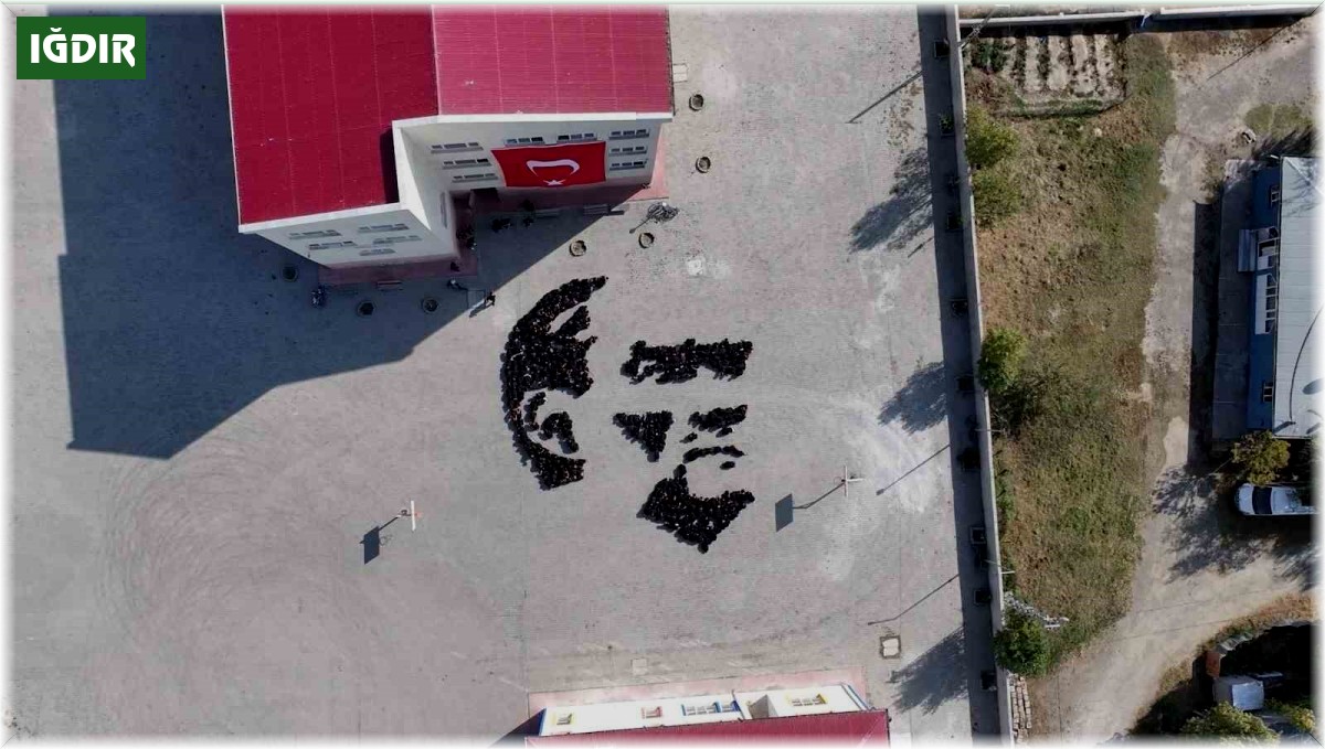 Iğdır'da öğrencilerden anlamlı gösteri