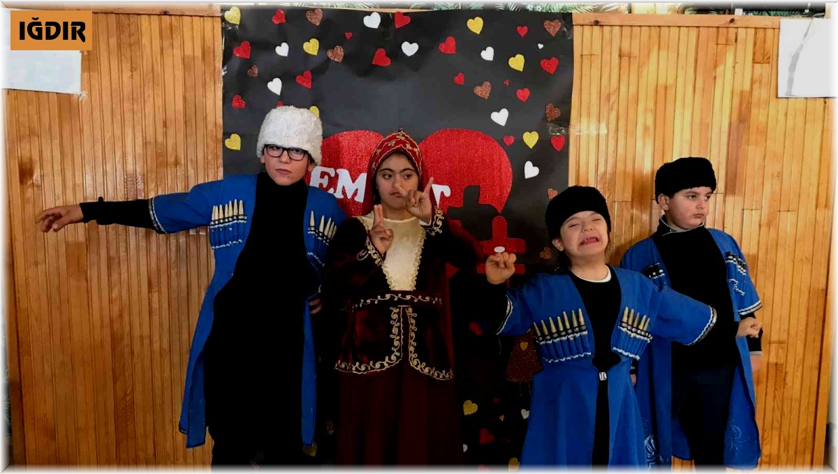 Iğdır'da özel öğrenciler farkındalık için kafe işletti