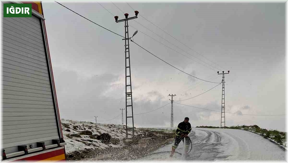 Iğdır'da sağanak sonucu taşkınlar ve sel meydana geldi