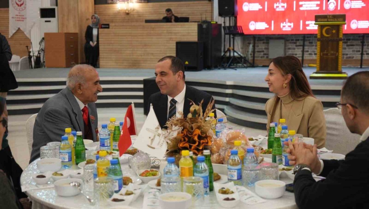 Iğdır'da şehit aileleri ve gaziler iftar sofrasında buluştu
