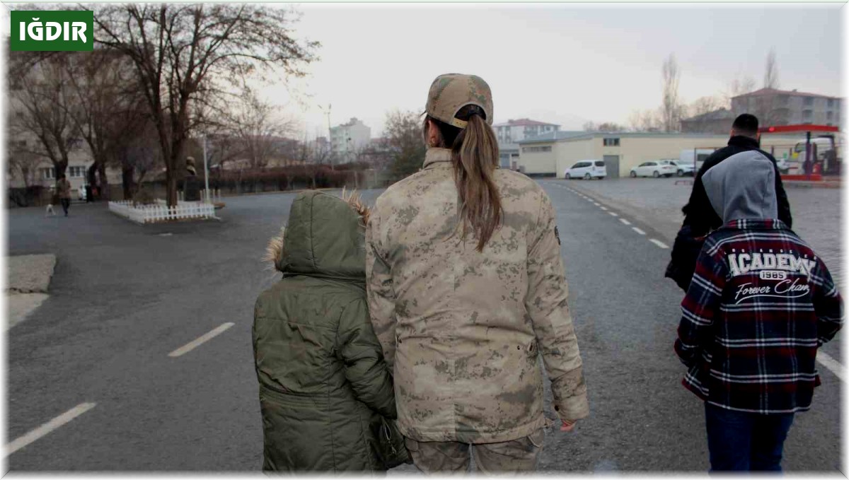 Iğdır'da sevgi evlerindeki çocuklar jandarmaya misafir oldu