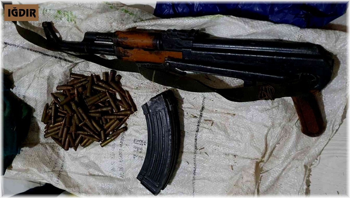 Iğdır'da silah ticaretine darbe: Ticari takside Kalaşnikof silah ele geçirildi