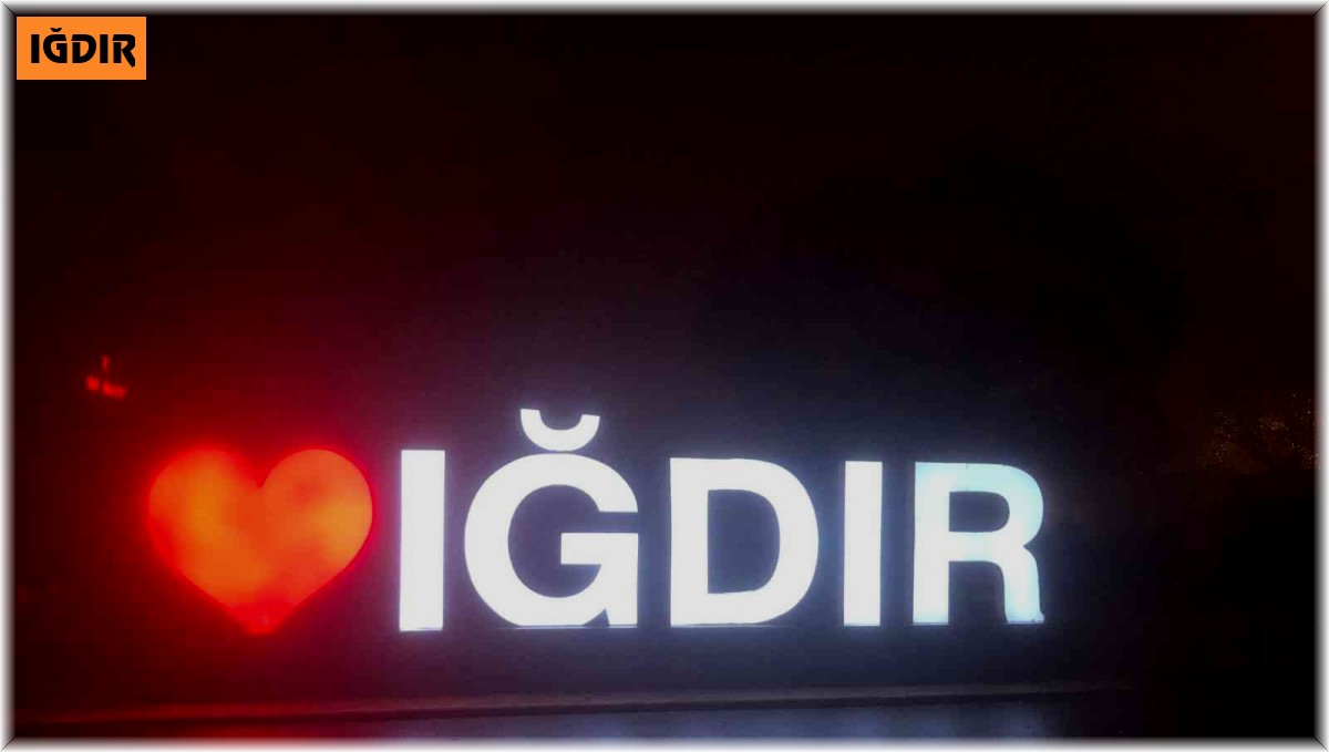 Iğdır'da sis etkili oldu: Görüş mesafesi 5 metreye düştü