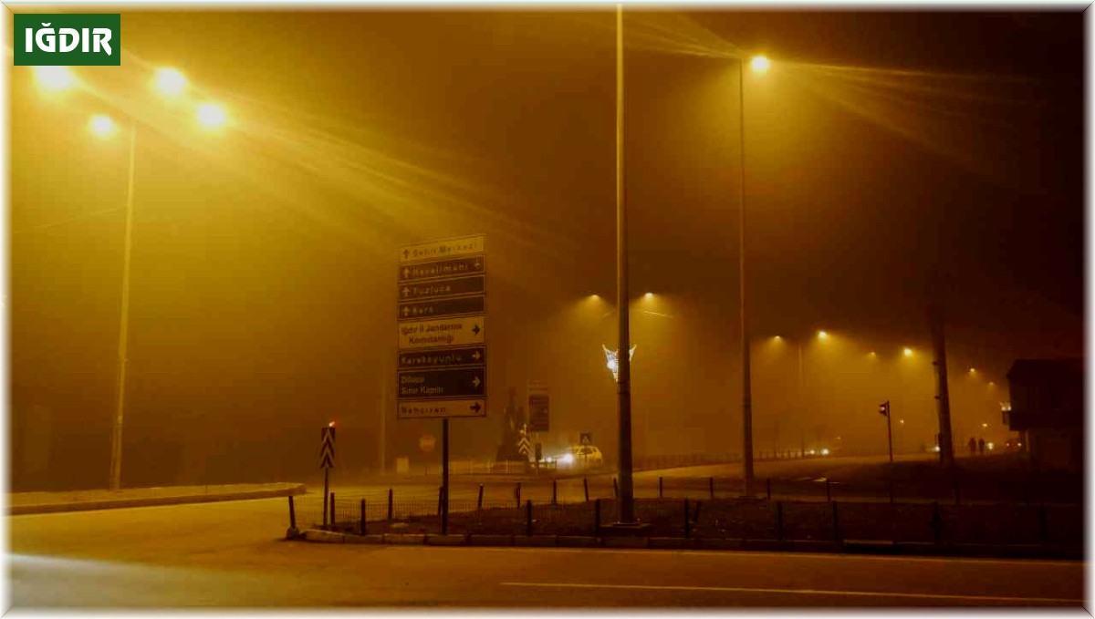 Iğdır'da sis nedeniyle görüş mesafesi düştü