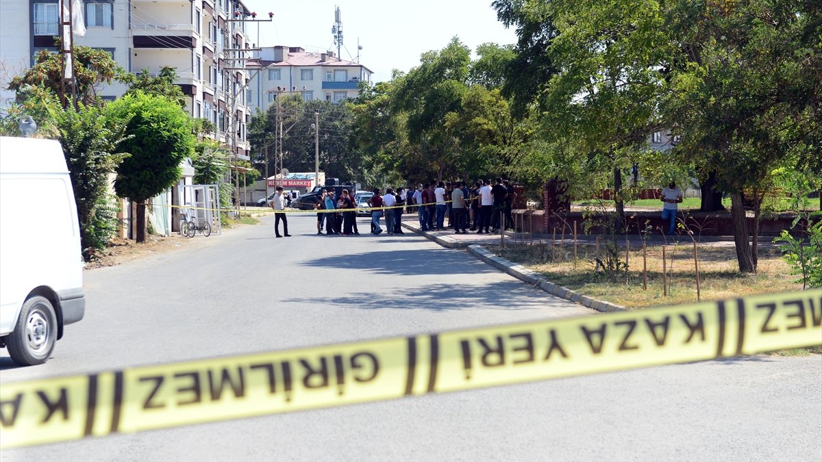 Iğdır'da şüpheli paket fünye ile patlatıldı