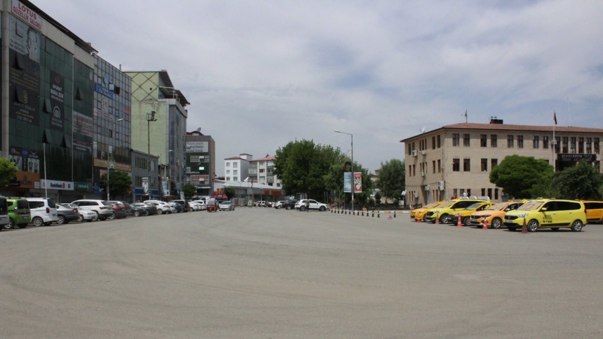 Iğdır'da tam kapanma sonrası ilk hafta sonu kısıtlaması uygulandı