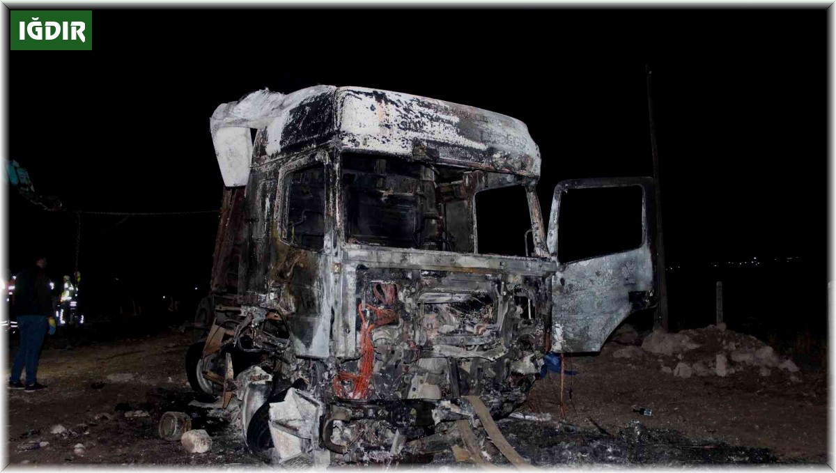 Iğdır'da tır kamyonete çarptı: 1 ölü, 2 ağır yaralı