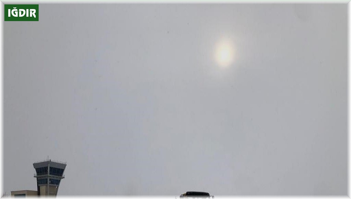Iğdır'da yoğun sis: Uçak seferleri iptal edildi
