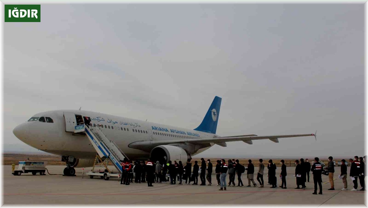 Iğdır'dan 226 göçmen daha ülkelerine gönderildi