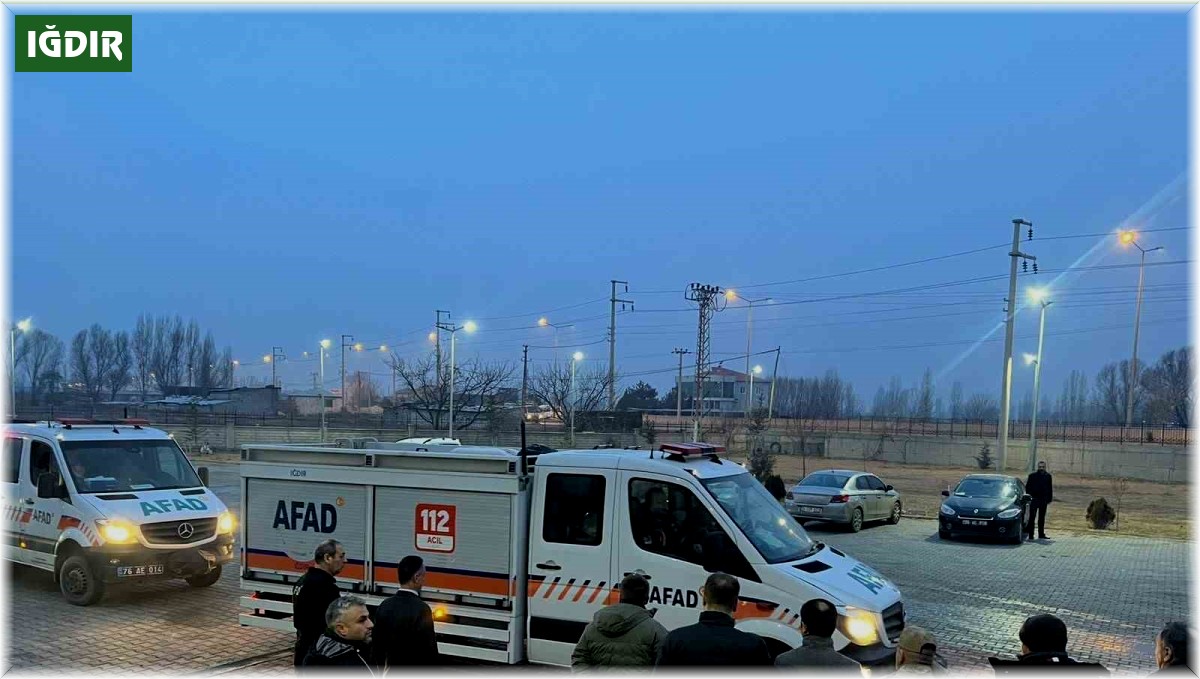 Iğdır'dan deprem bölgesine yardım ekibi gönderildi