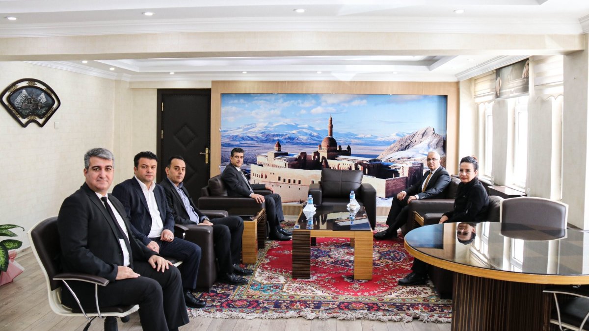 Iğdır Emniyet Müdürü Sakarya, Ağrı Emniyet Müdürü İpar'ı ziyaret etti