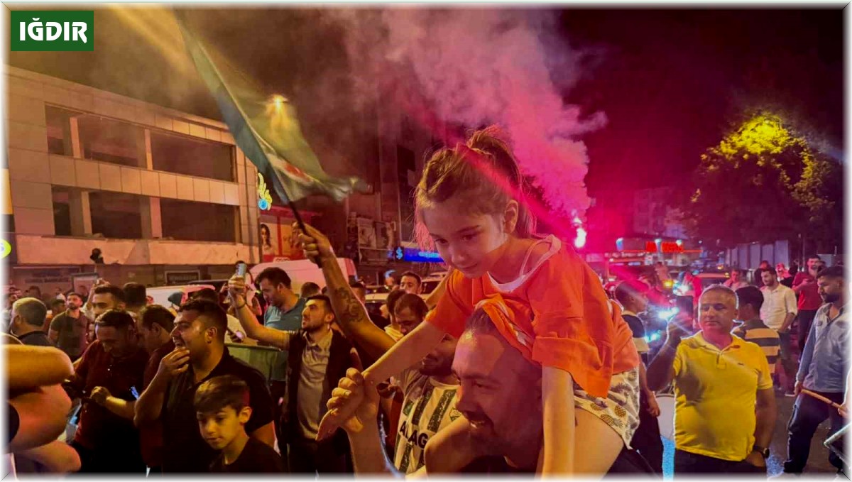 Iğdır FK 1. Lig'e çıktı Iğdır sokağa döküldü