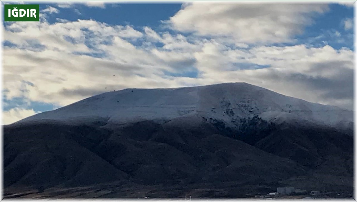 Iğdır'ın yüksek kesimleri yeniden beyaza büründü