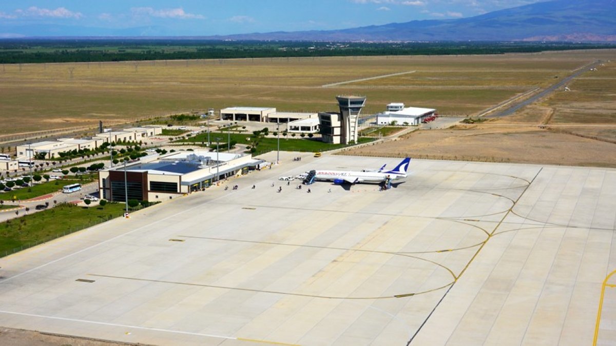 Iğdır Şehit Bülent Aydın Havalimanı Haziran ayında 25 bin 401 yolcuya hizmet verildi