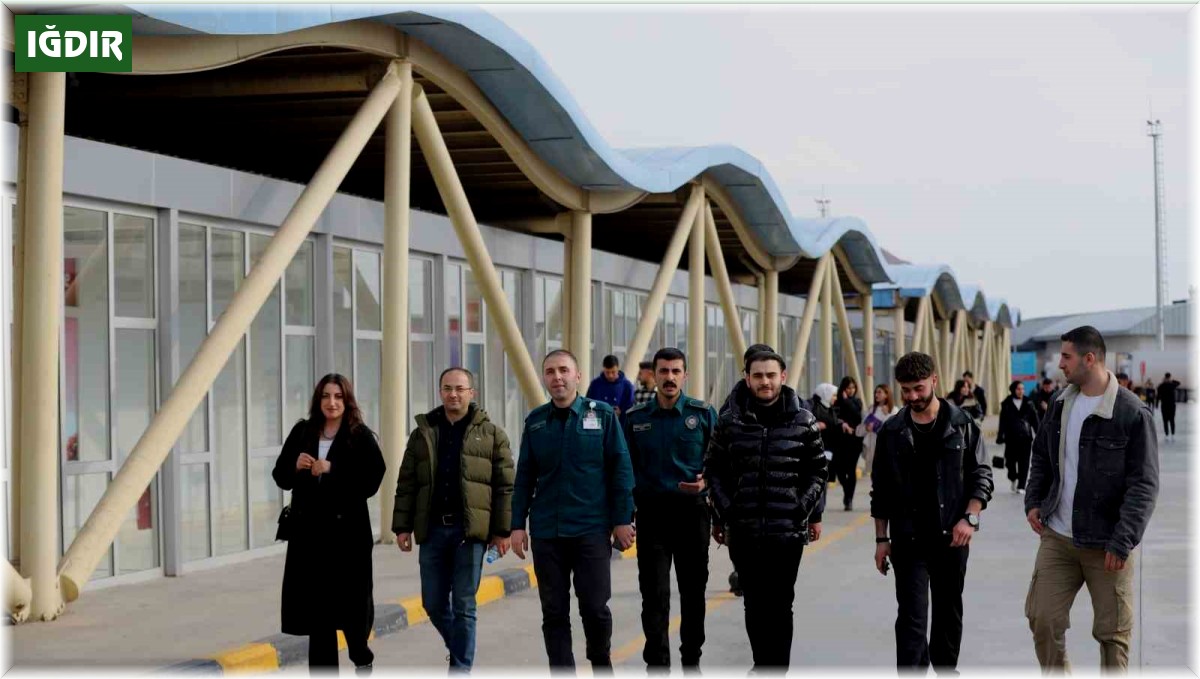 Iğdır Üniversitesi öğrencilerinden Dilucu Sınır Kapısı'na teknik gezi