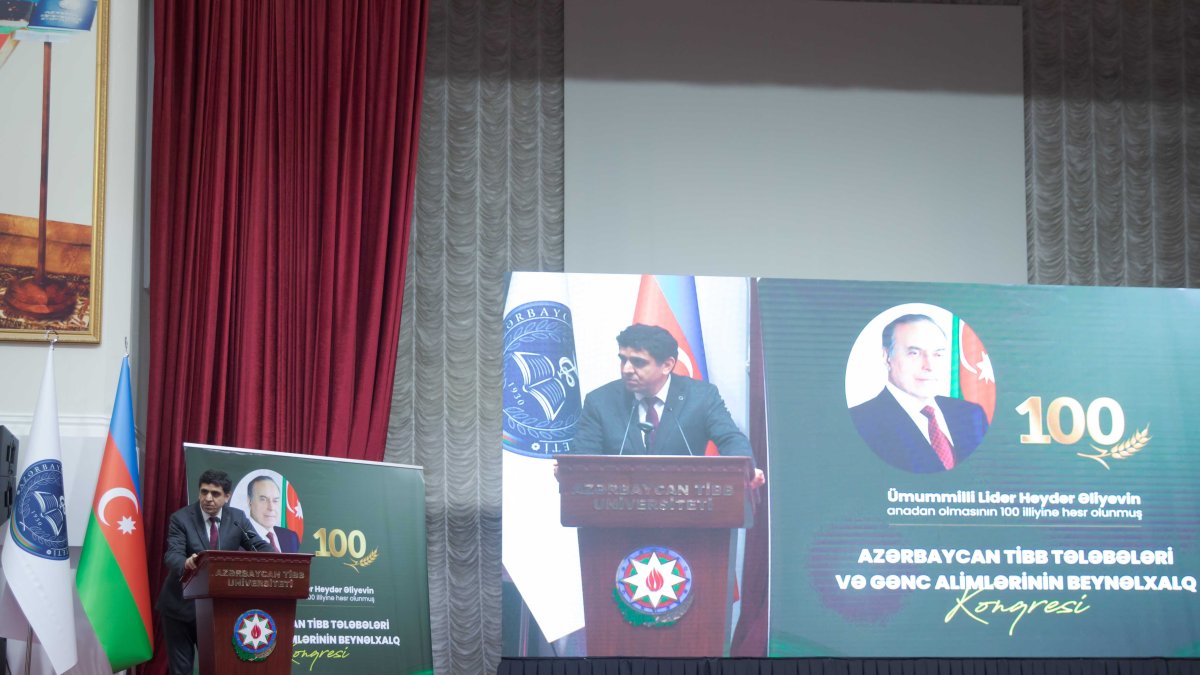 Iğdır Üniversitesi Rektörü Alma, Azerbaycan'da Bilim Kongresinde Konuştu