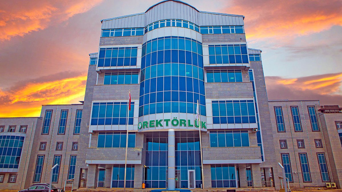 Iğdır Üniversitesi TÜBİTAK 2209-A Programında 31 Projeyle Bölgede Zirvede!