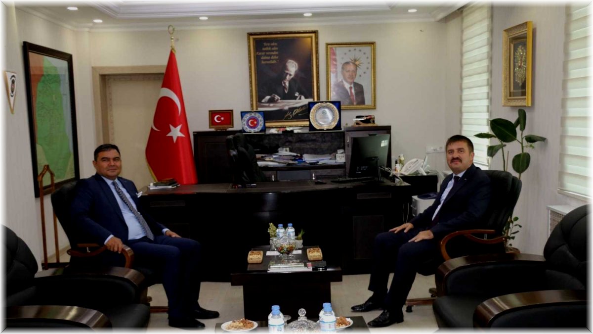 Iğdır Valisi Sarıibrahim ve Kaymakam Balcı üniversite yıllarını yad etti