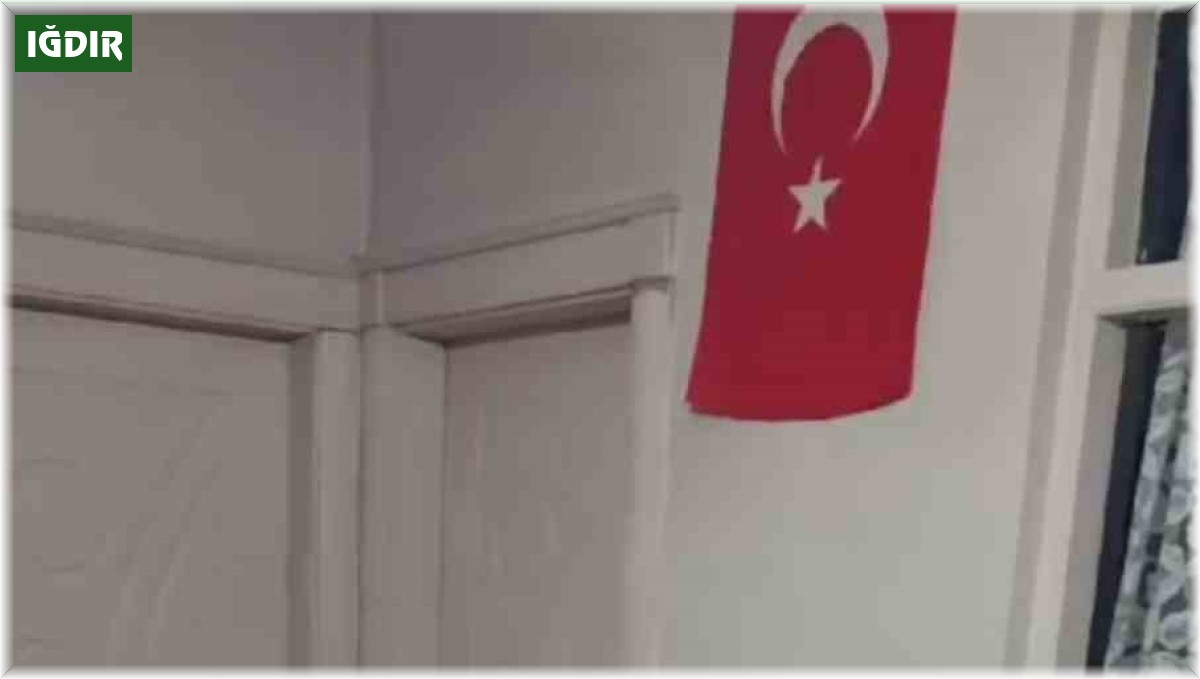 Iğdırlı teyzeden Cumhurbaşkanı Erdoğan'a manili sevgi gösterisi