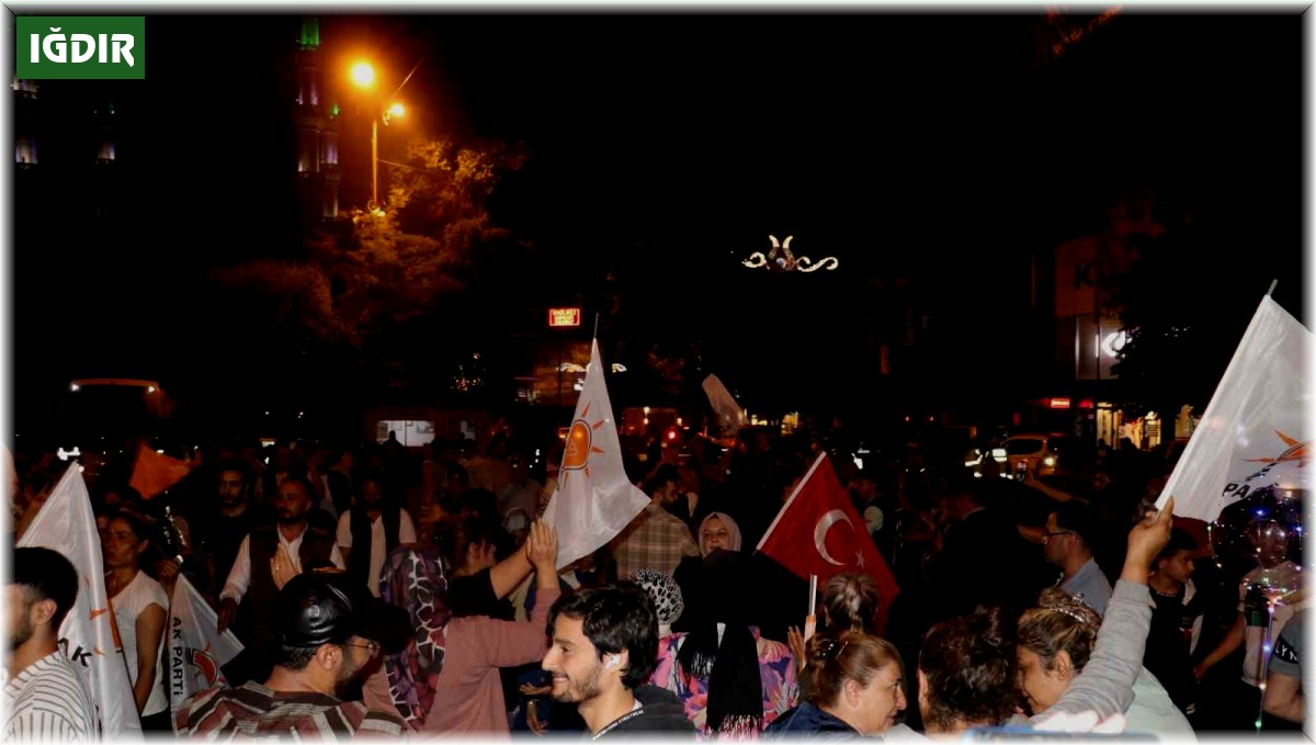 Iğdırlılar Erdoğan'ın zaferini kutladı