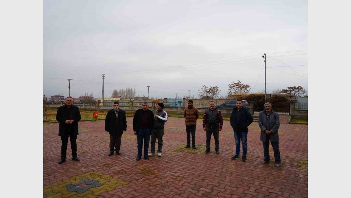 Iğdırlılardan Doğugaz'a Tepki: "Mahalle ikiye bölündü, hava kirliliğinden dışarı çıkamıyoruz"