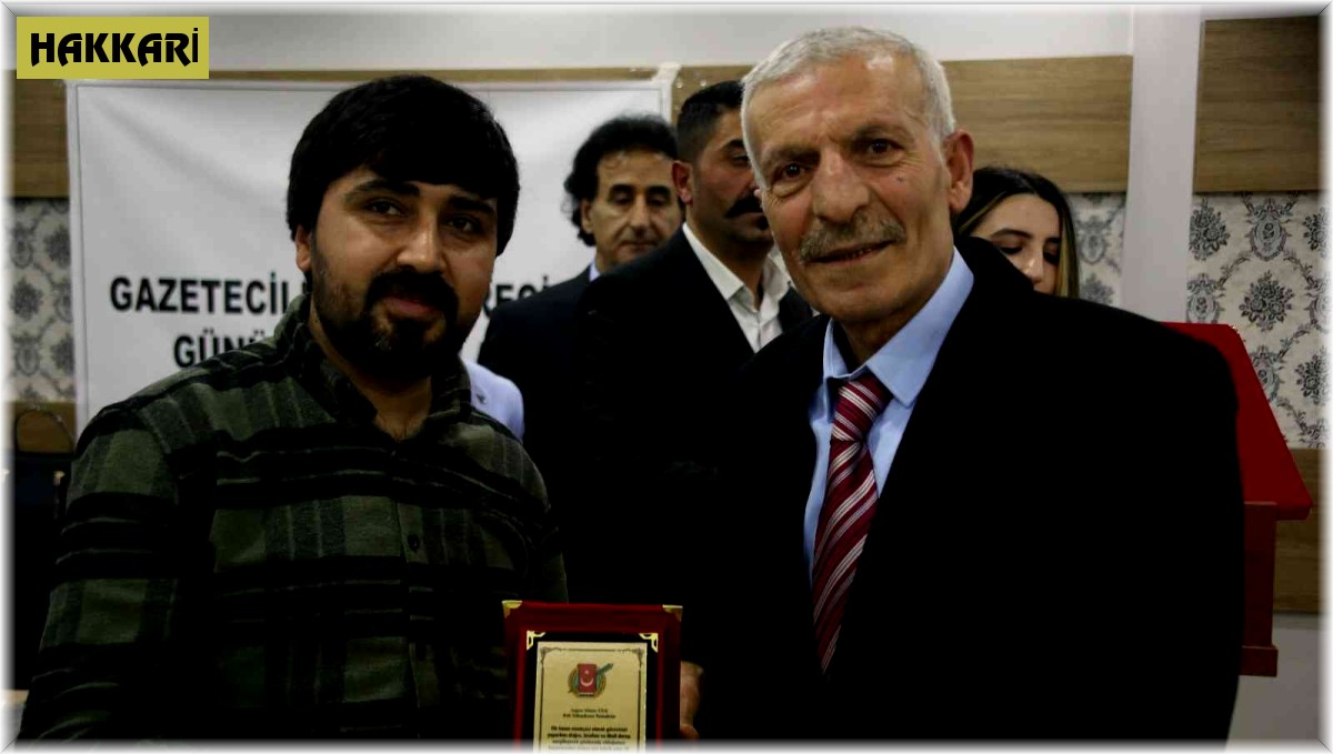 İHA Muhabiri Metin Tek'e başarı plaketi verildi