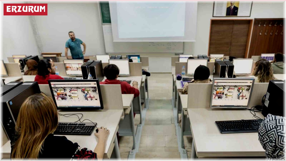 İİBF'nin 3 bölümü, 3 yıl süreyle akredite edildi