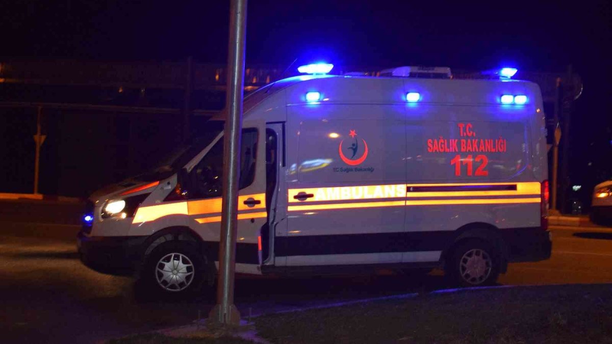 İki aracın karıştığı kazada 1 kişi yaralandı