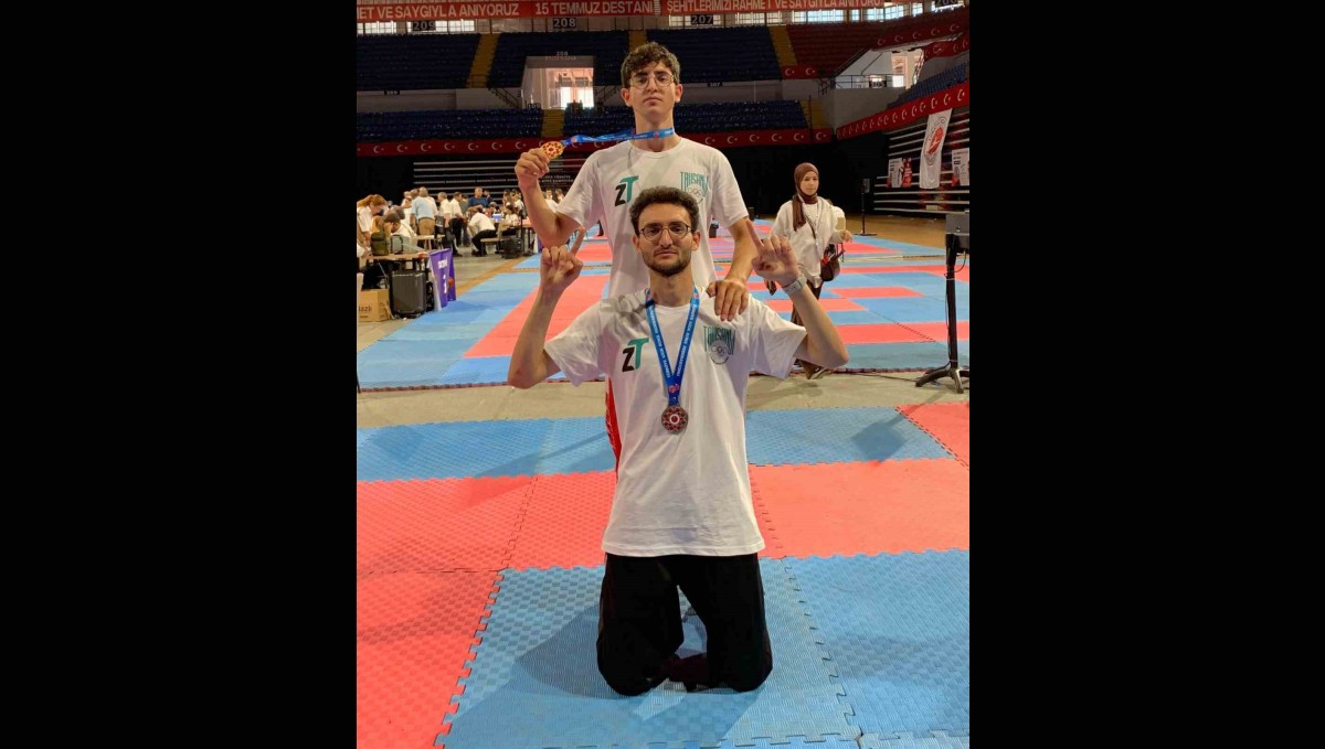 İki kardeş iki büyük başarı