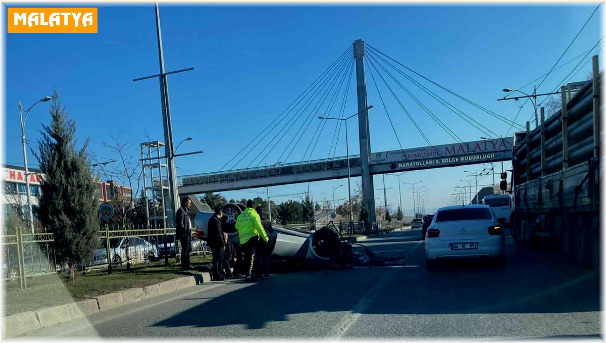 İki otomobil çarpıştı: 1 yaralı