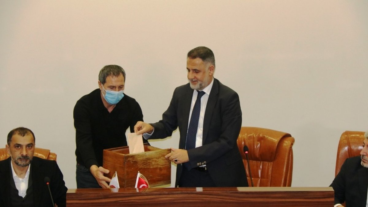 İl Genel Meclisi Başkanı Kinç güven tazeledi