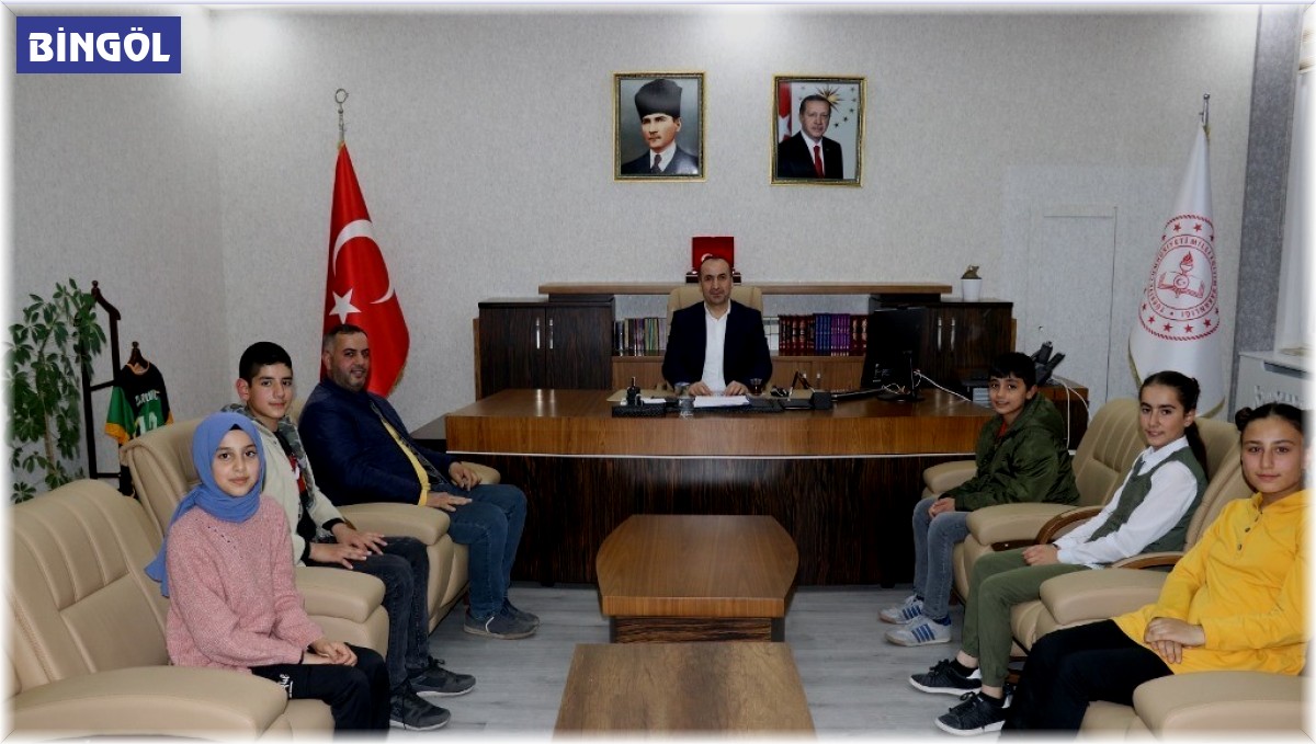 İl Milli Eğitim Müdürü Yücel, öğrencilerle bir araya geldi