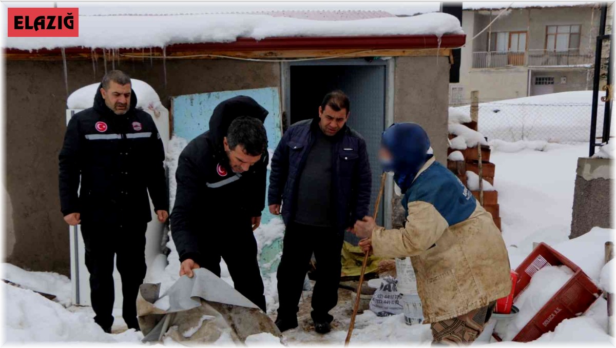 İl Özel İdaresi ekipleri, yaşlı kadının yardım çağrısına kayıtsız kalmadı