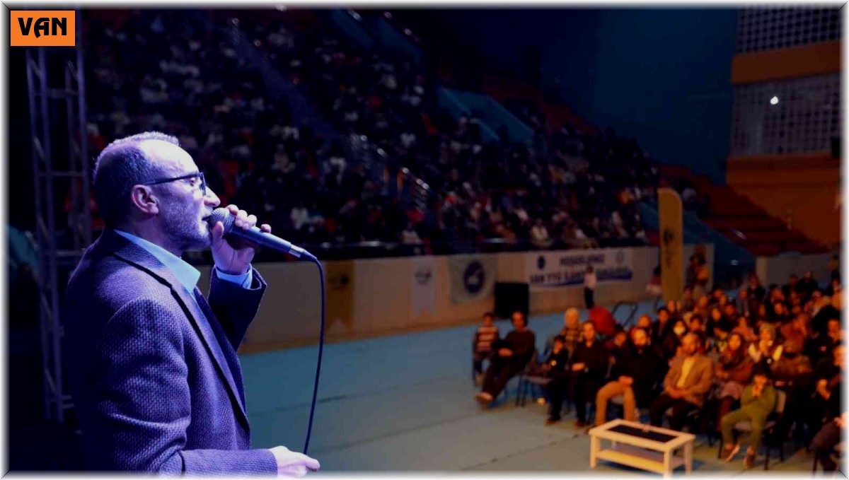 İlahi sanatçısı Ömer Karaoğlu Vanlılarla buluştu