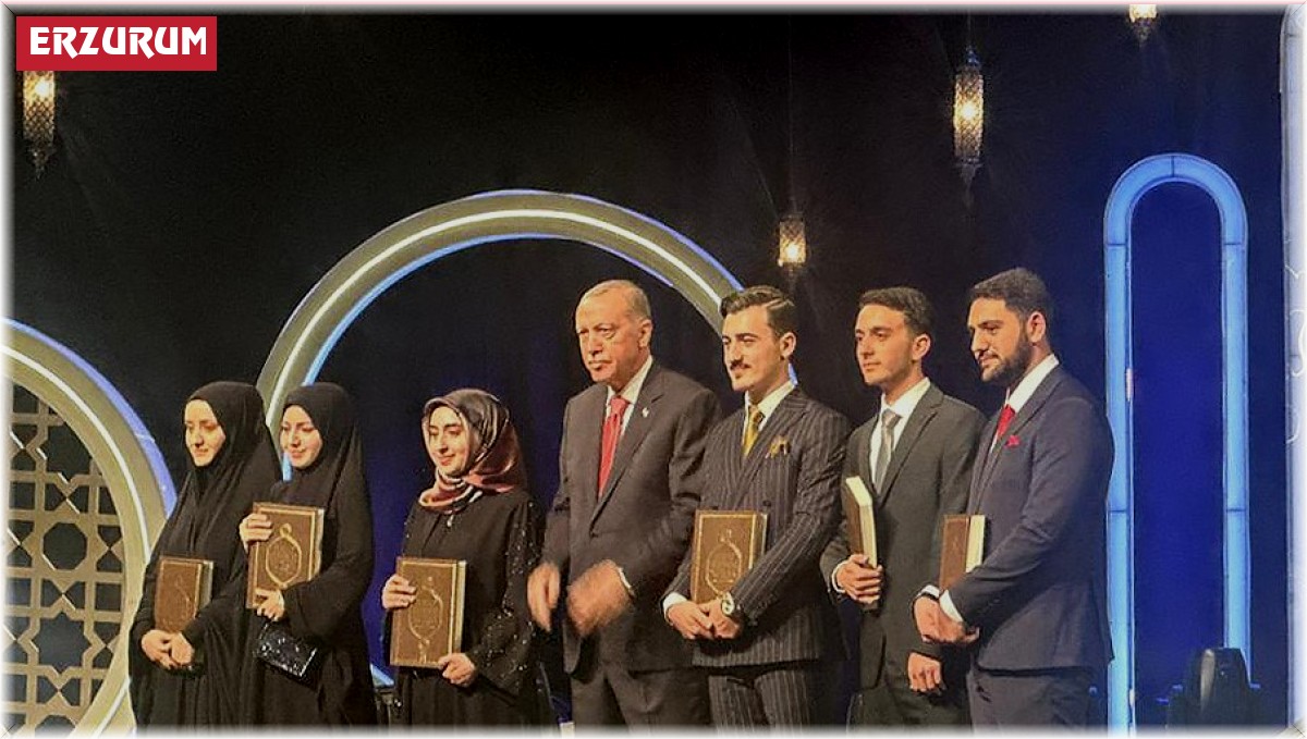 İlahiyat Fakültesi öğrencileri, Atatürk Üniversitesine Türkiye birinciliği ve ikinciliği getirdi