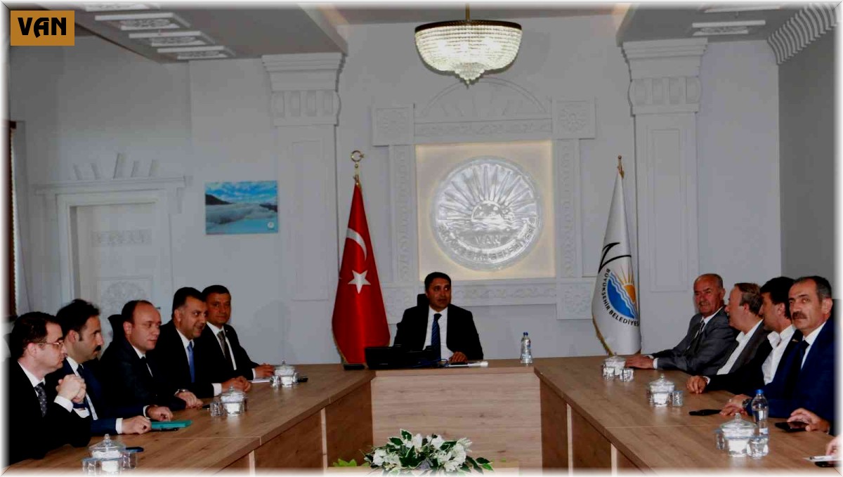 İlçe belediye başkanları bir araya geldi