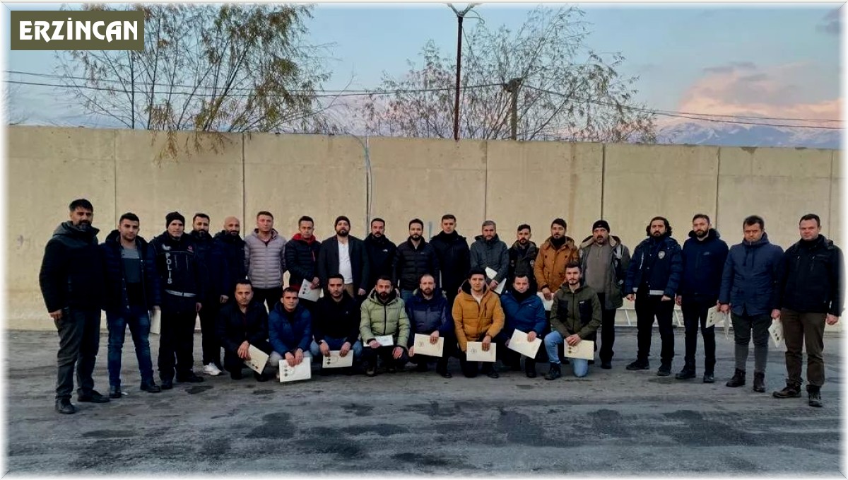 İlçelerde görev yapan polislere uyuşturucuyla mücadele eğitimi