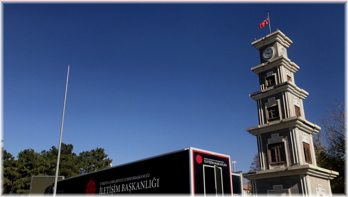 İletişim Başkanlığı Dijital İletişim tırı Erzincan'da