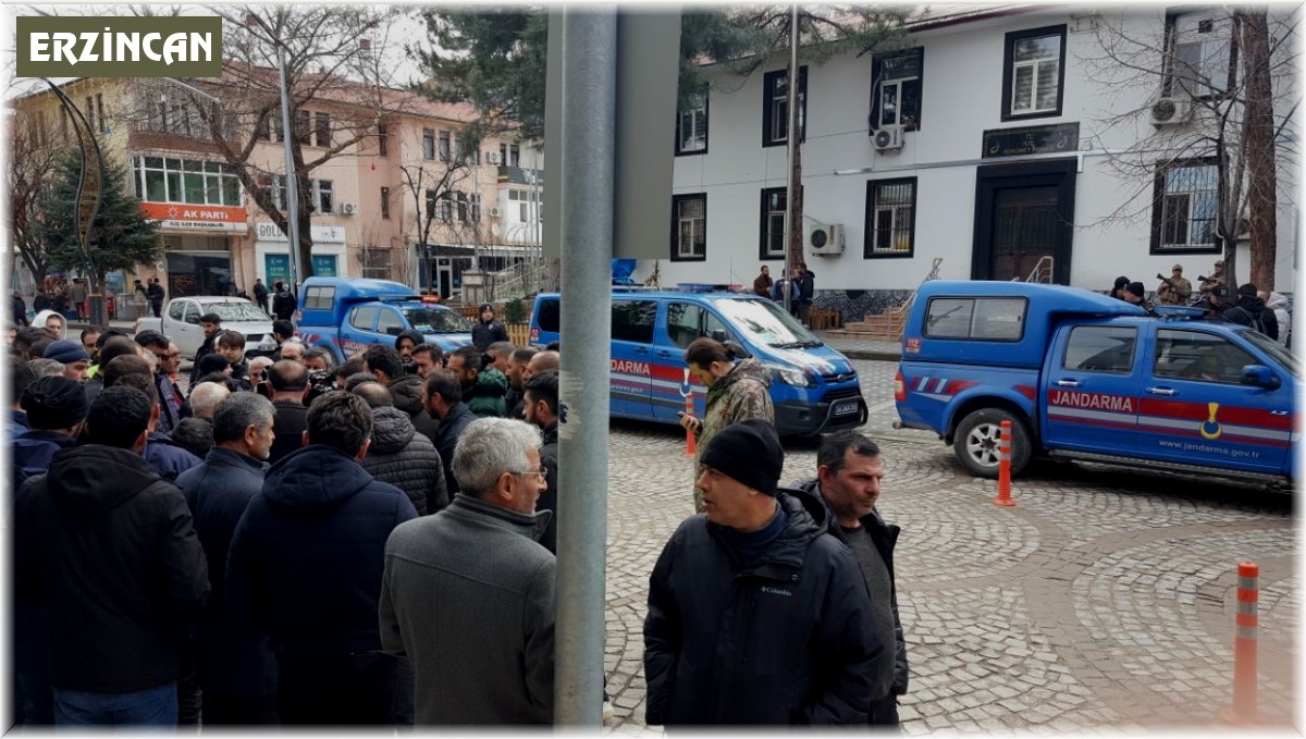 İliç'te maden sahasındaki olaya ilişkin gözaltına alınan 8 şüpheli adliyeye sevk edildi