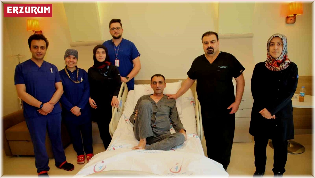 İnce bağırsağından 3.5 kilogram ur çıkarıldı