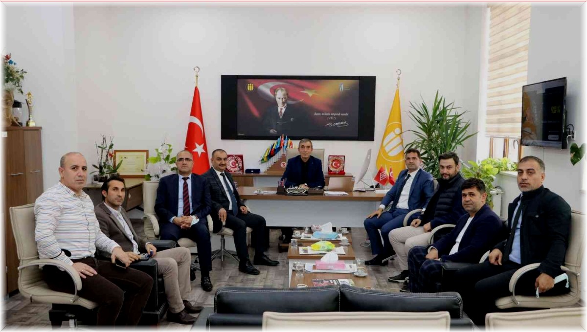 İnönü Üniversitesi iletişim fakültesi belediye başkan yardımcılarını ağırladı