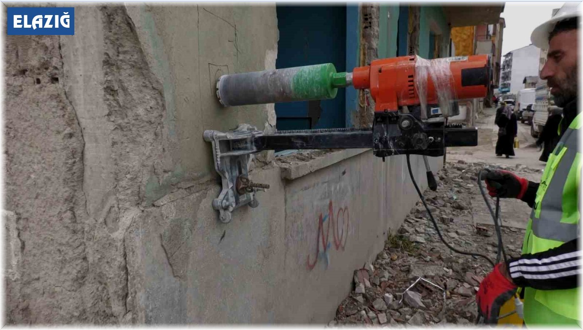 İnşaat Yüksek Mühendisi Çakırcıoğlu, "Binanın hasarlı olup olmadığını anlamak için her şartta karot alınması gereklidir"